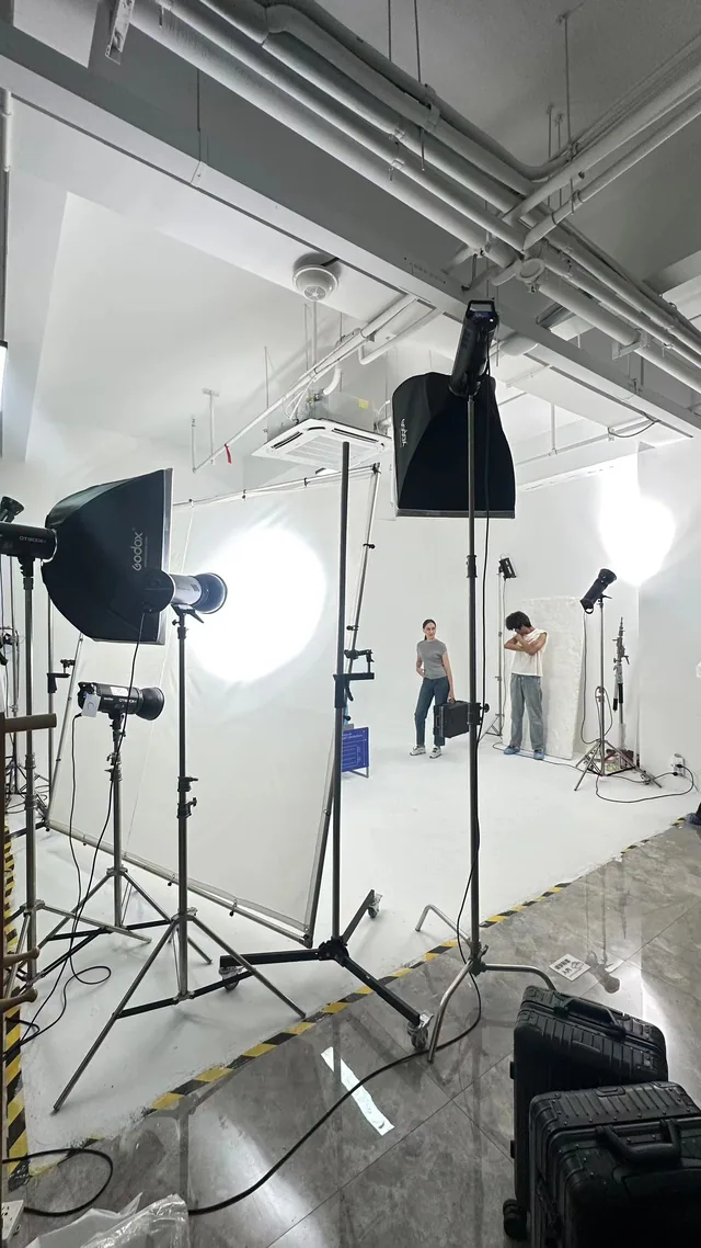 Studio equipment photograph 2